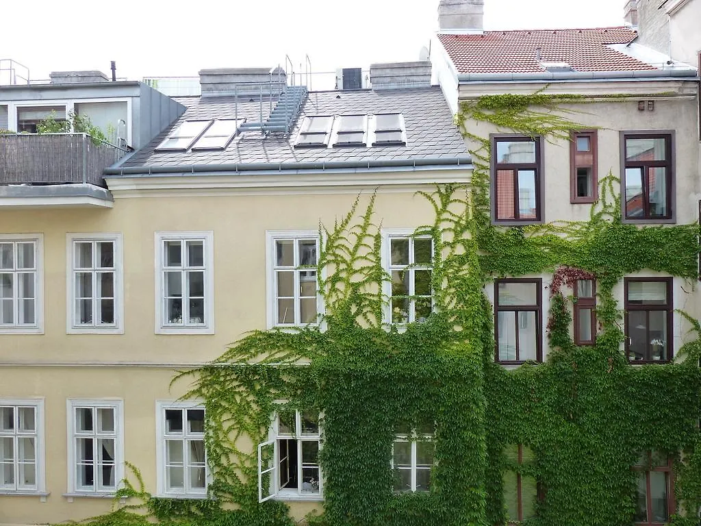 Stadtnest Bed&Breakfast Vienna