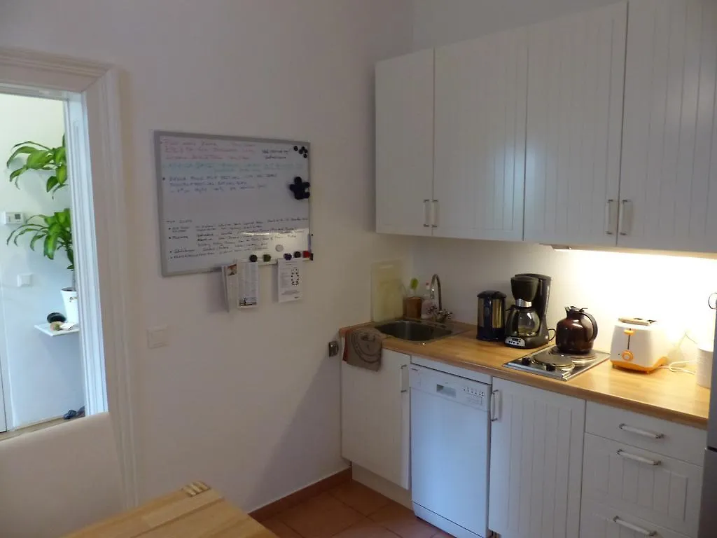 *** Bed & Breakfast Stadtnest Bed&Breakfast Vienna Austria