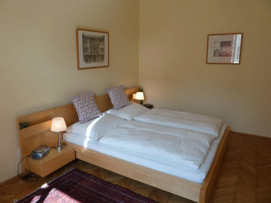 *** Bed & Breakfast Stadtnest Bed&Breakfast Vienna Austria